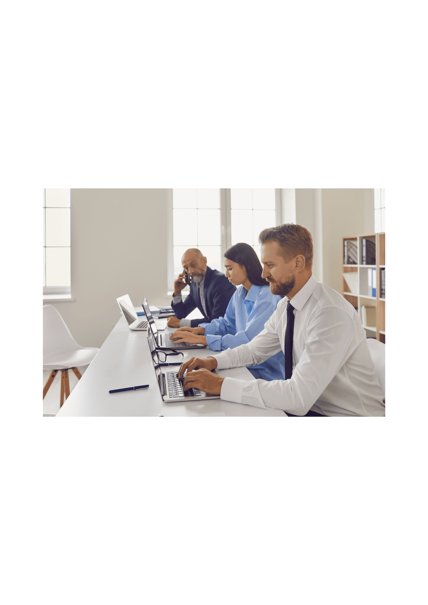 Prime Travels USA, represents efficient, technology-driven corporate travel management and global business mobility.